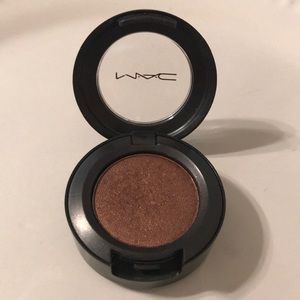 MAC Starflash Glamour Check! eye shadow